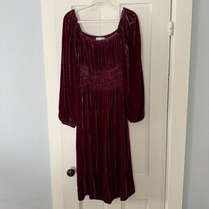 Hill House Jasmine - Burgundy Velvet